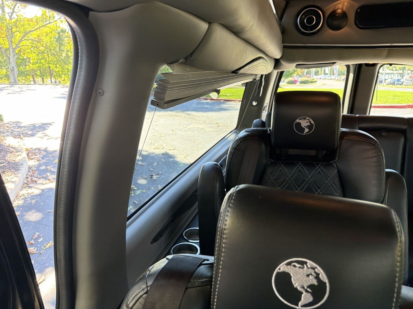 Used 2020 Chevrolet Express 2500 Extended w/ Enhanced Convenience Package RWD image 24