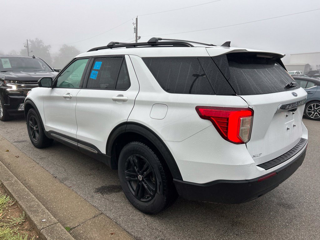 Used 2021 Ford Explorer XLT AWD/4WD image 4