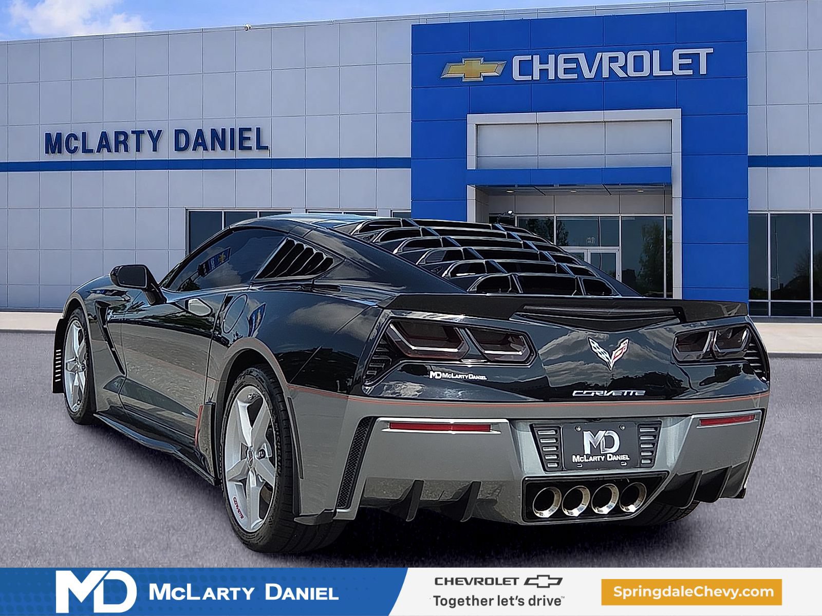 Used 2015 Chevrolet Corvette Stingray Coupe w/ 2LT Preferred Equipment Group RWD image 4