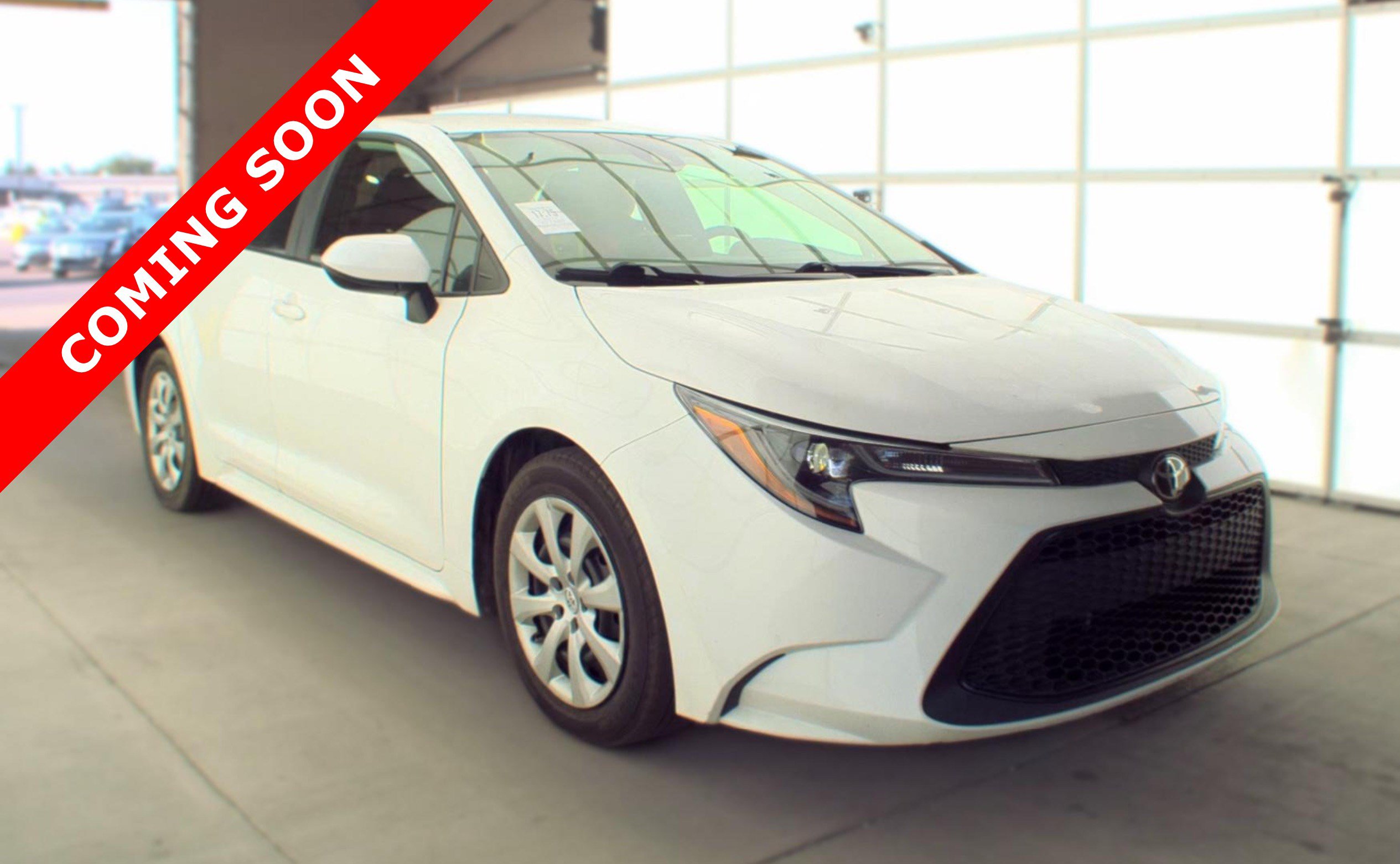 Used 2022 Toyota Corolla LE FWD image 3