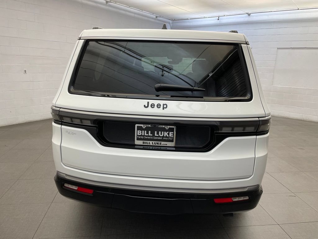 New 2026 Jeep Grand Wagoneer 2WD w/ Premium Group I image 5