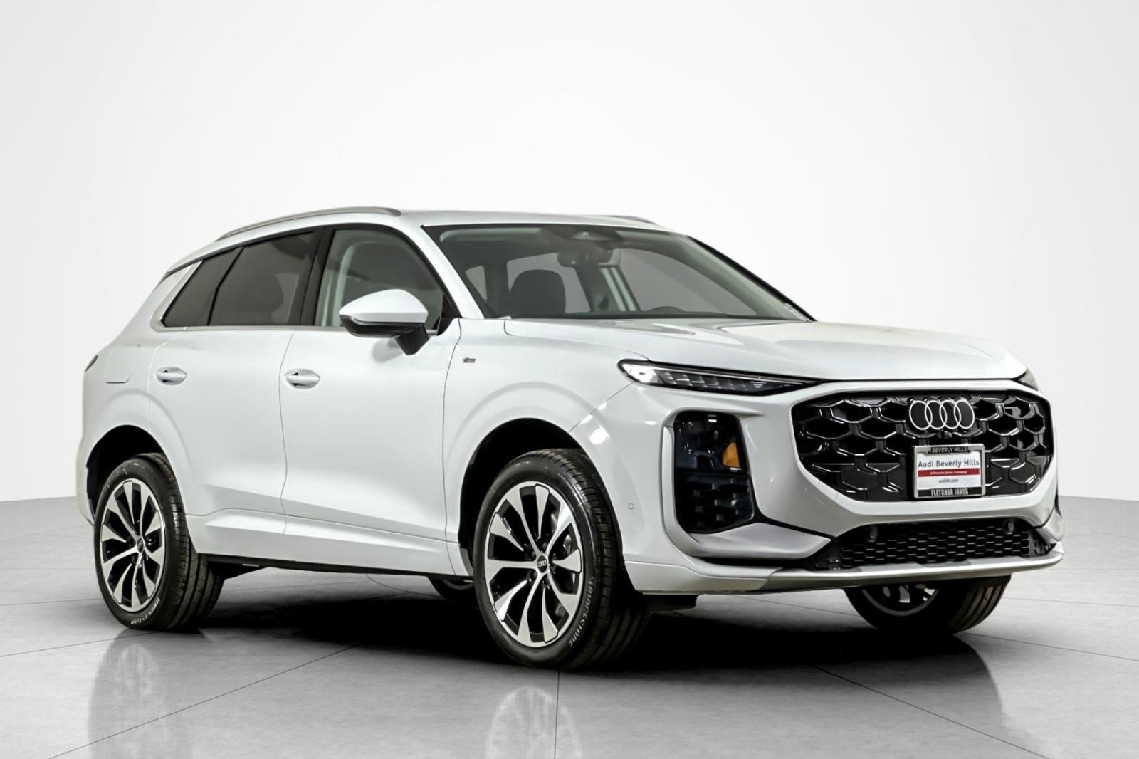 New 2026 Audi Q3 quattro 2.0T image 2