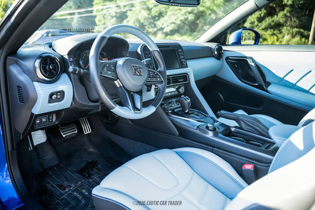 Used 2024 Nissan GT-R AWD/4WD image 50