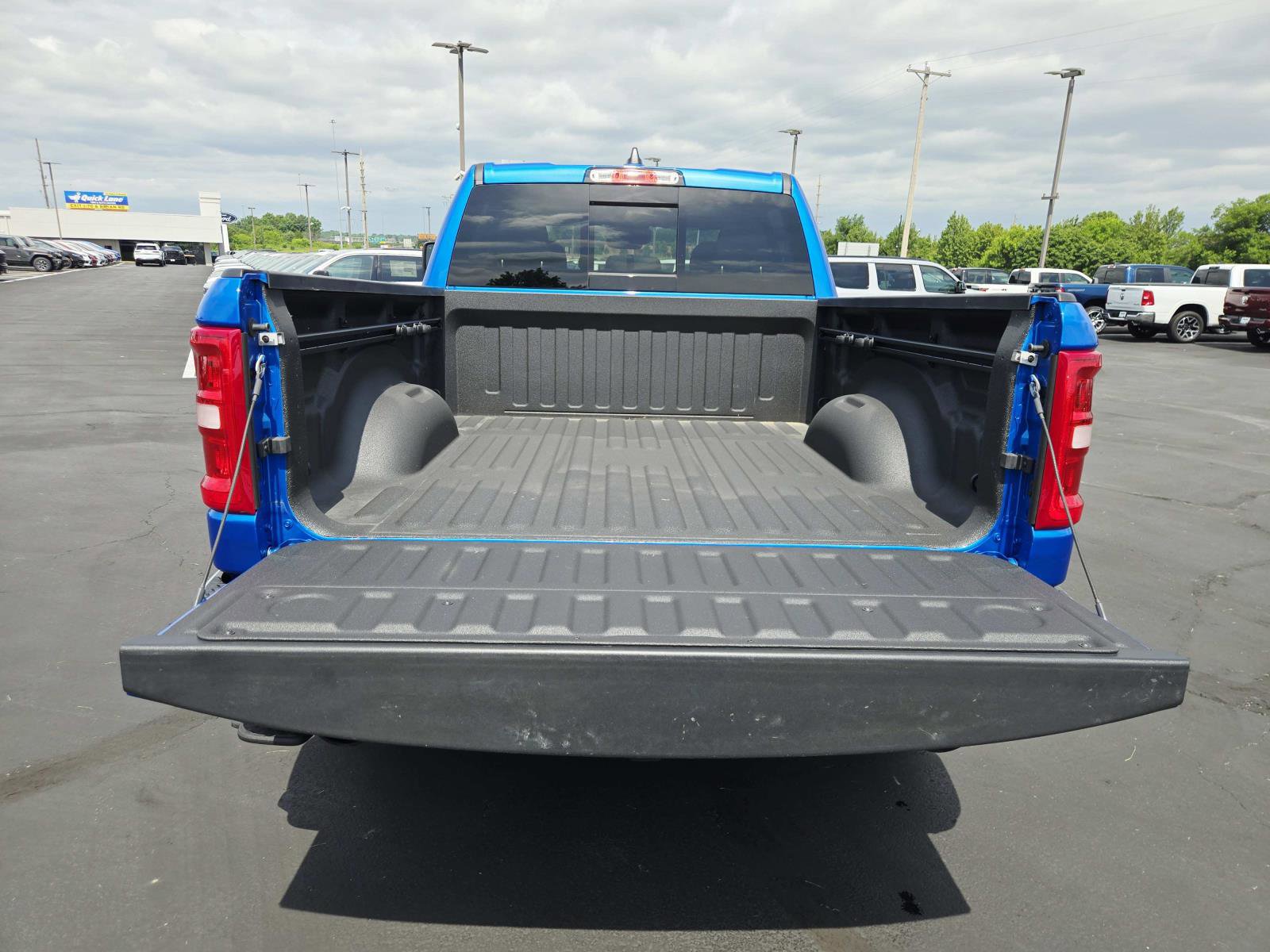 Used 2025 RAM 1500 Big Horn AWD/4WD image 14