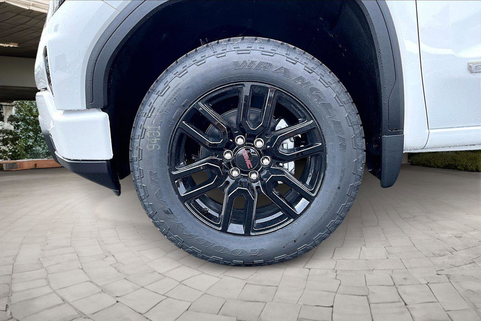 New 2026 GMC Sierra 1500 Elevation image 15