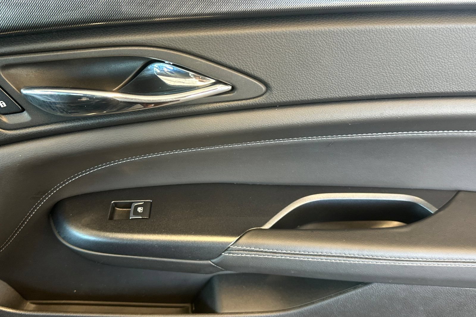 Used 2016 Cadillac SRX FWD image 18