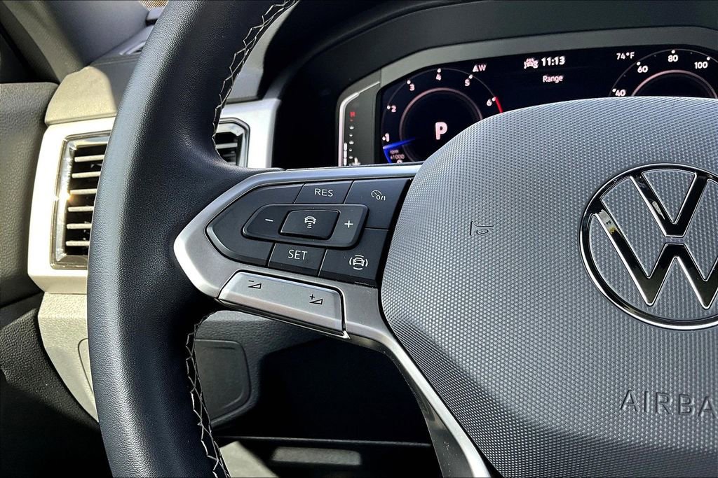 Used 2022 Volkswagen Atlas Cross Sport SE w/ Panoramic Sunroof Package image 11