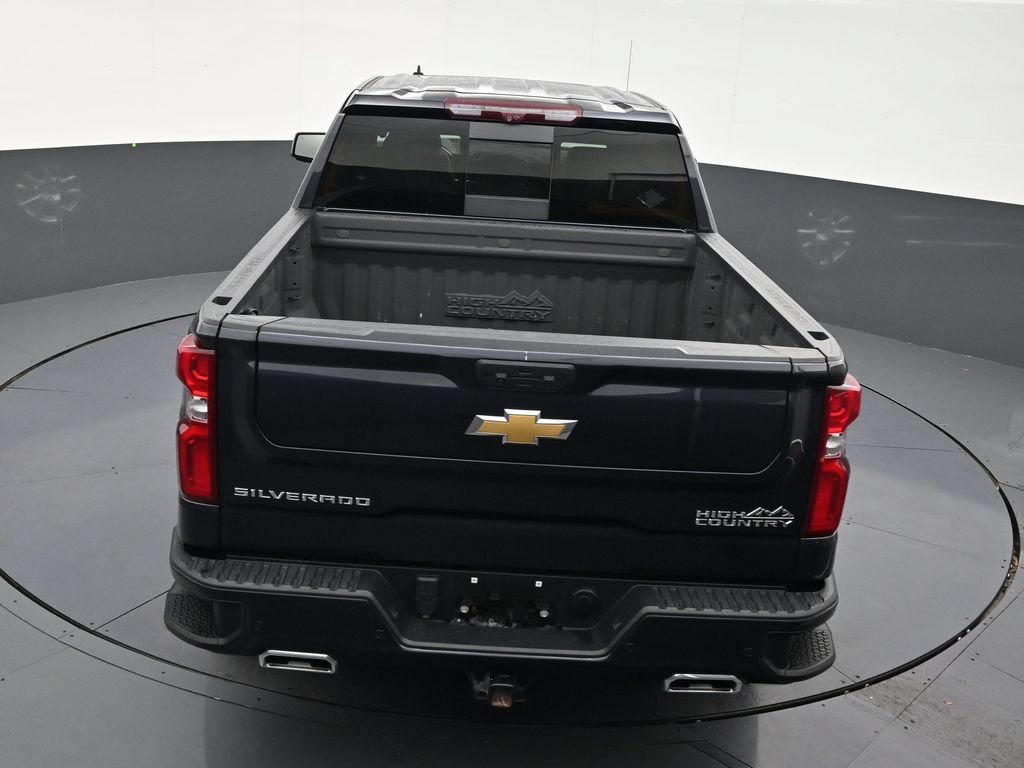 Used 2024 Chevrolet Silverado 1500 High Country w/ High Country Premium Package AWD/4WD image 16