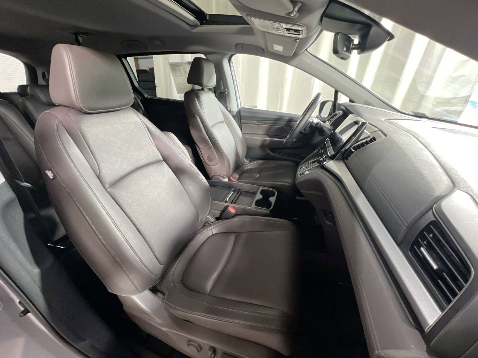 Used 2023 Honda Odyssey EX-L image 21