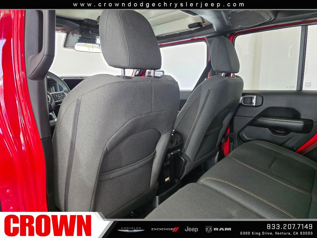 Used 2024 Jeep Wrangler Unlimited Sahara image 20