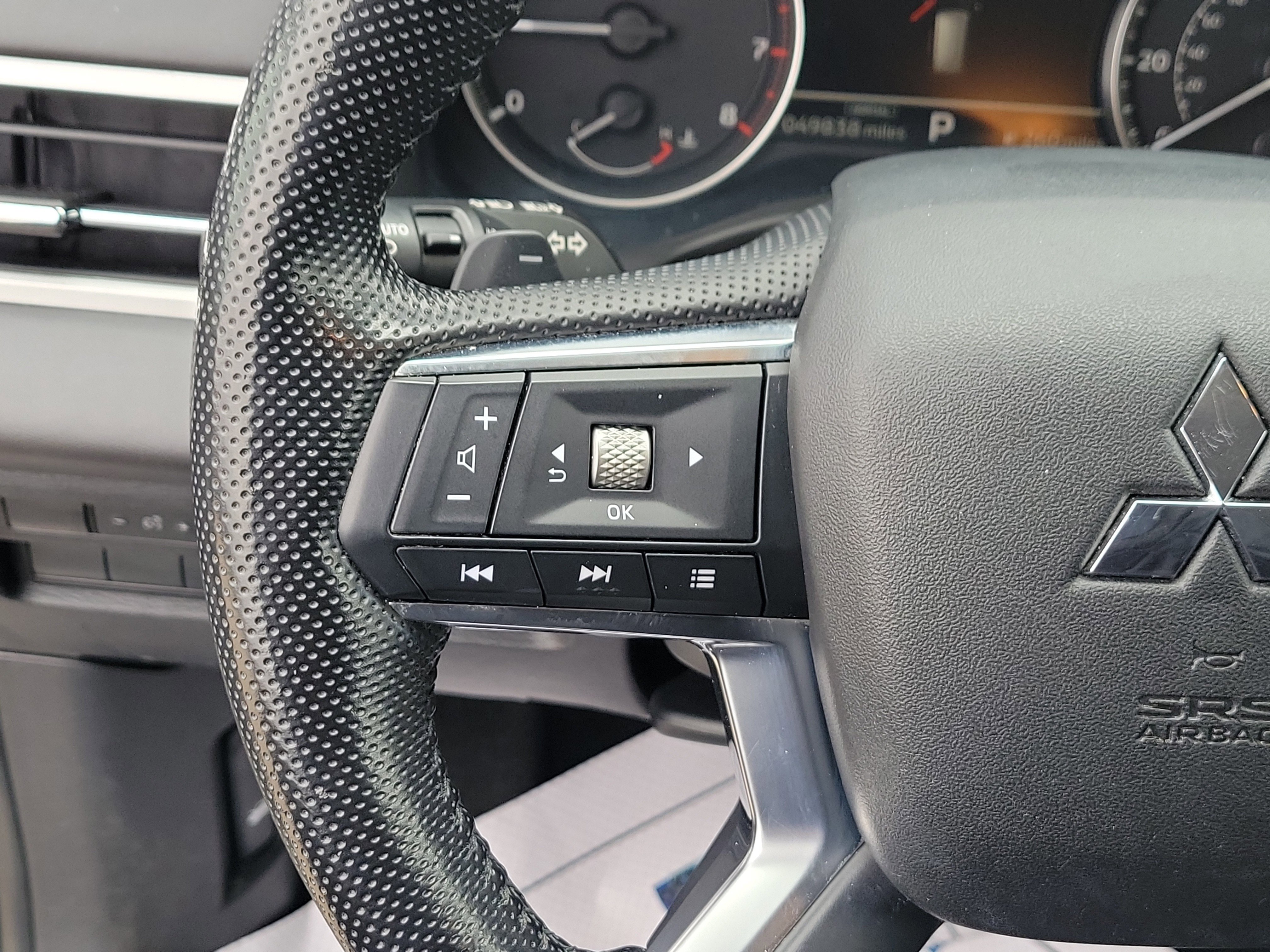 Used 2022 Mitsubishi Outlander SE image 23