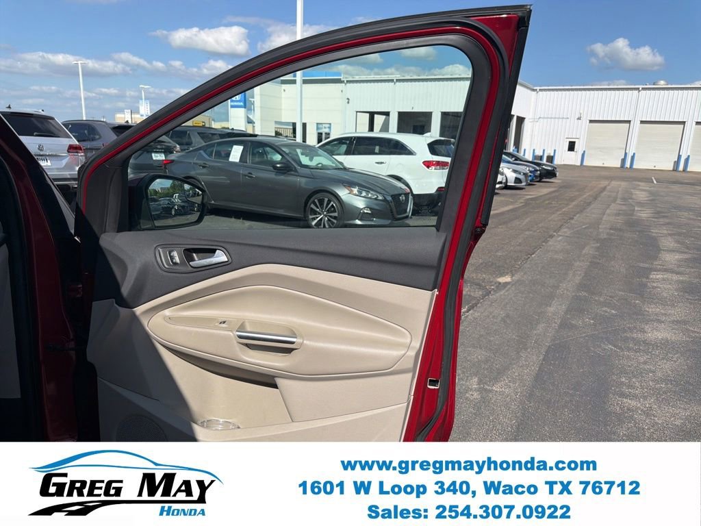Used 2017 Ford Escape SE FWD image 24