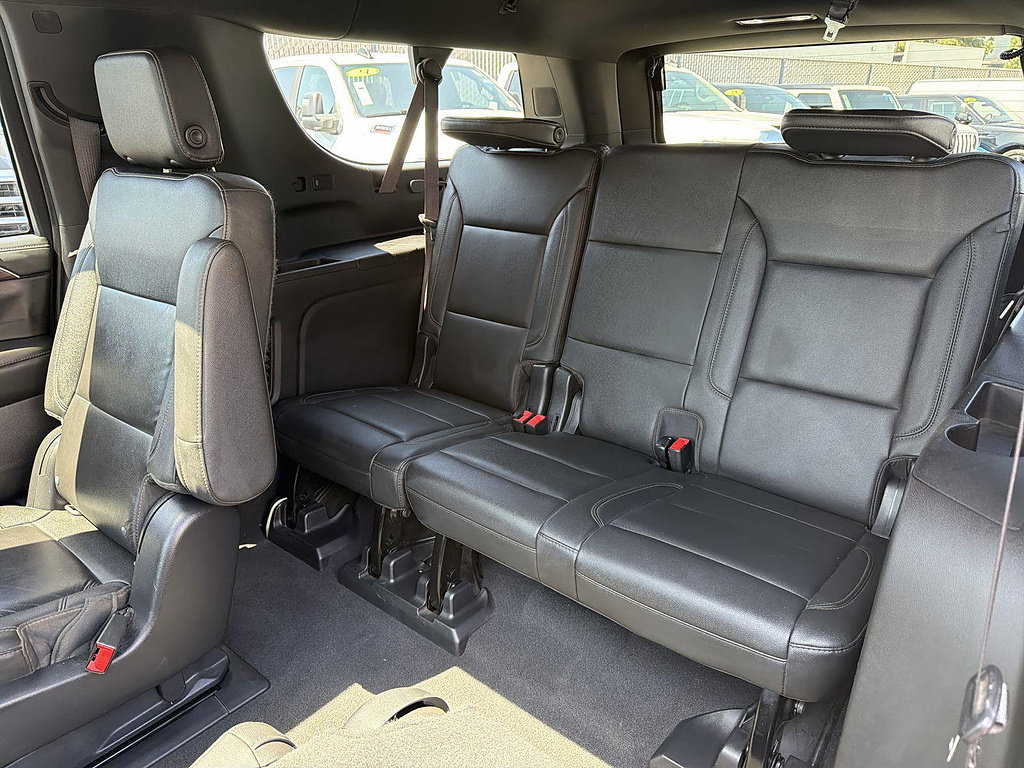 Used 2022 Chevrolet Suburban Z71 w/ Z71 Off-Road Package AWD/4WD image 45