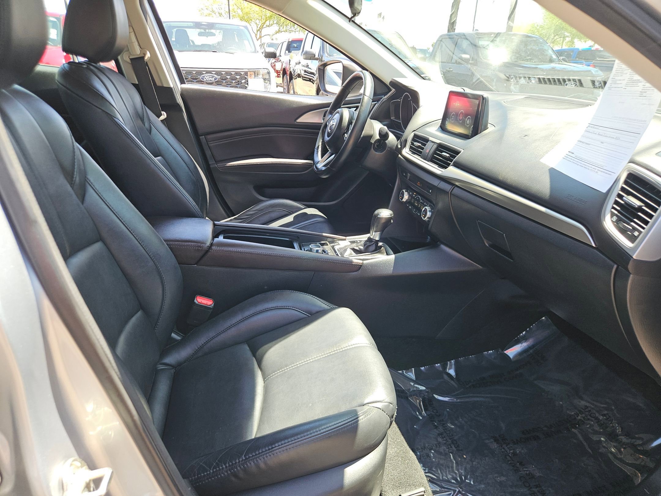 Used 2018 MAZDA MAZDA3 Touring FWD image 25