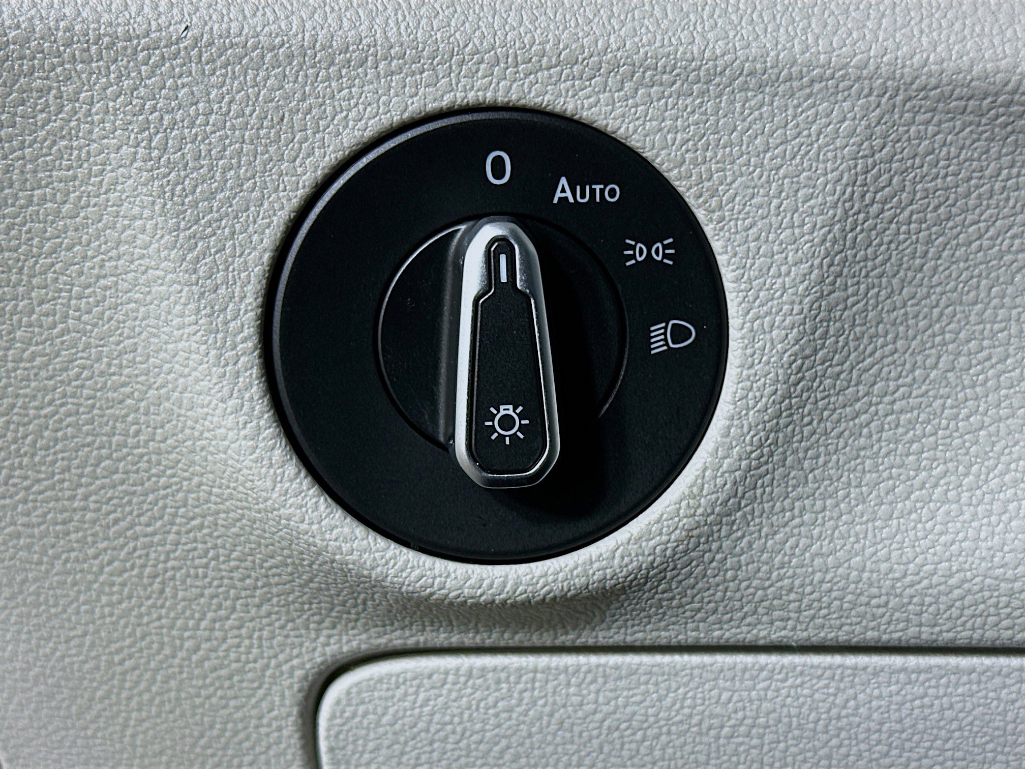 Used 2022 Volkswagen Jetta S image 17