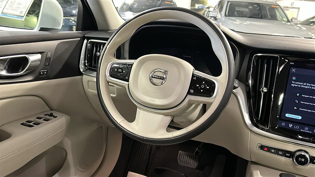 Certified 2025 Volvo V60 B5 Cross Country Plus AWD/4WD image 23