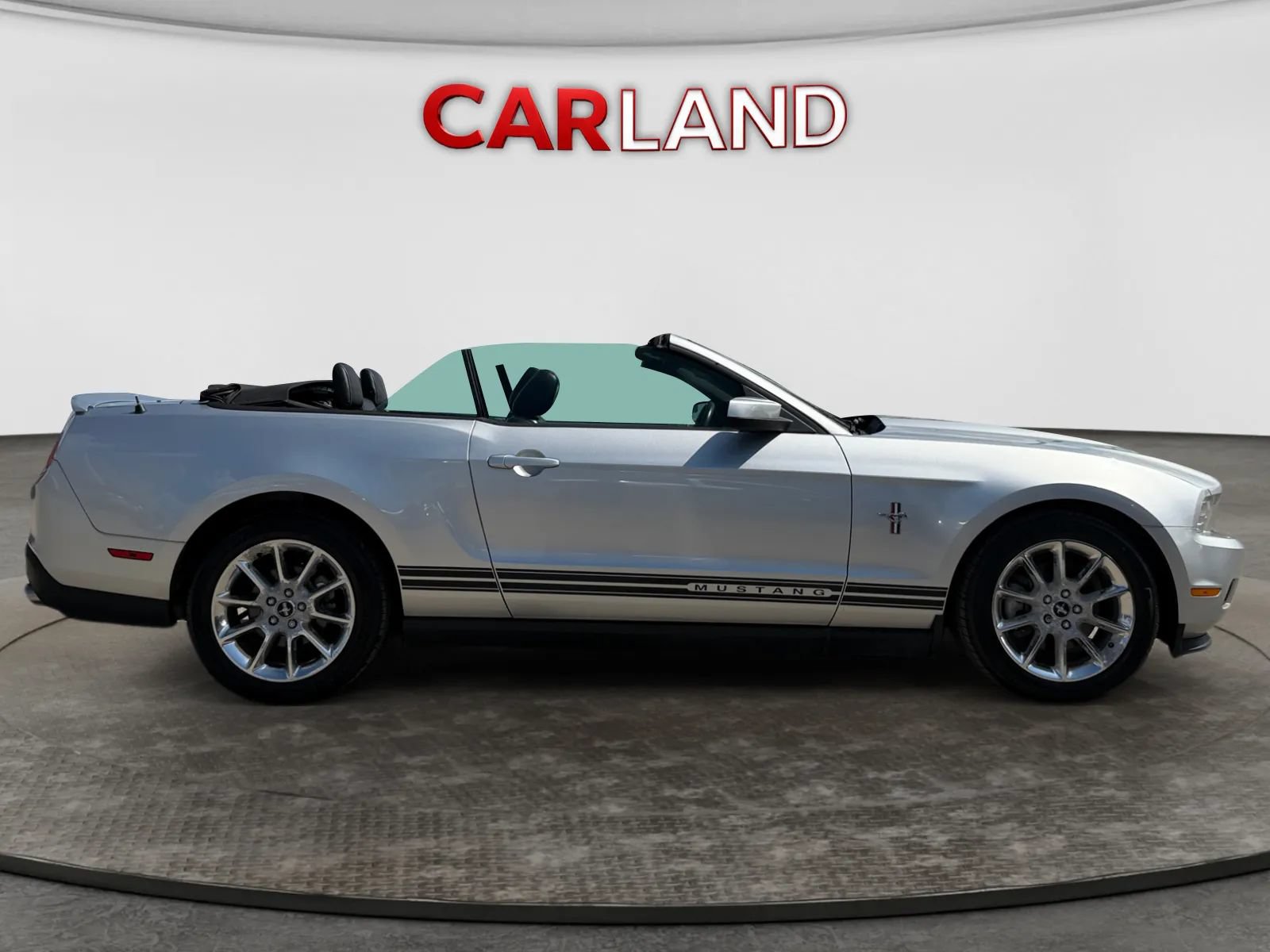 Used 2011 Ford Mustang Premium w/ 202A Rapid Spec Order Code RWD image 15