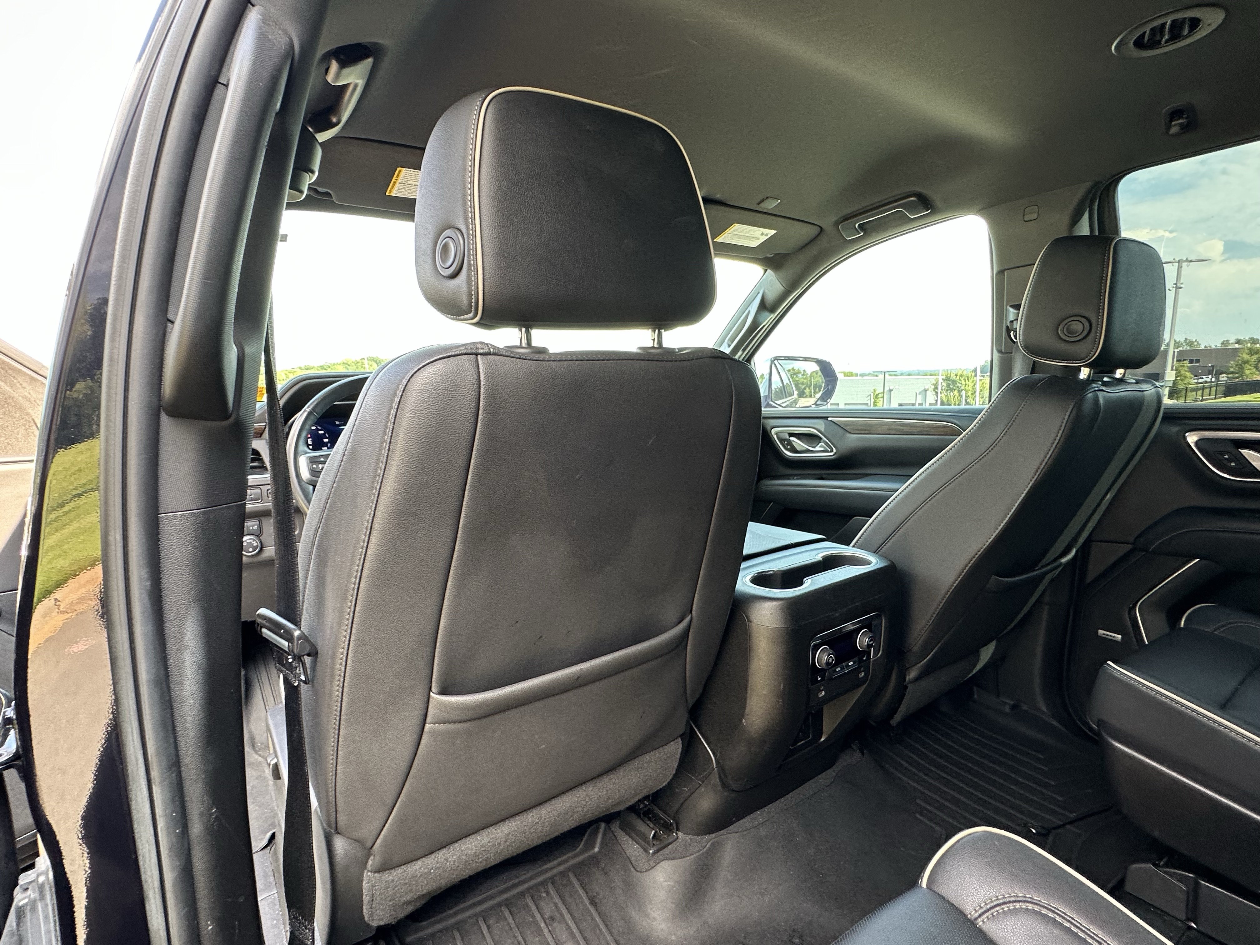 Used 2023 Chevrolet Tahoe Premier RWD image 28