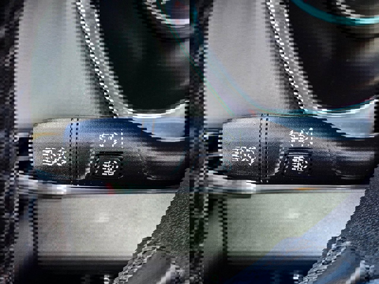 Certified 2023 Chevrolet Traverse LT w/ Rear Camera Mirror Package image 21