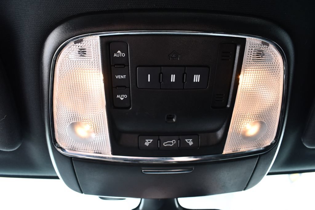 Used 2021 Jeep Grand Cherokee Limited w/ Quick Order Package 28K 80th AWD/4WD image 32