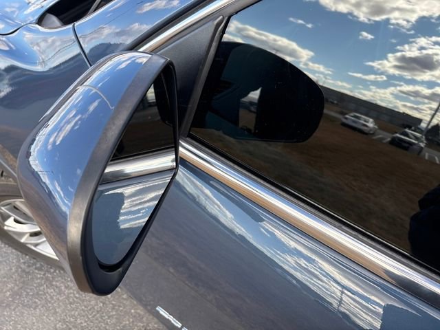 Used 2019 Jeep Cherokee Latitude Plus w/ Comfort/Convenience Group image 31