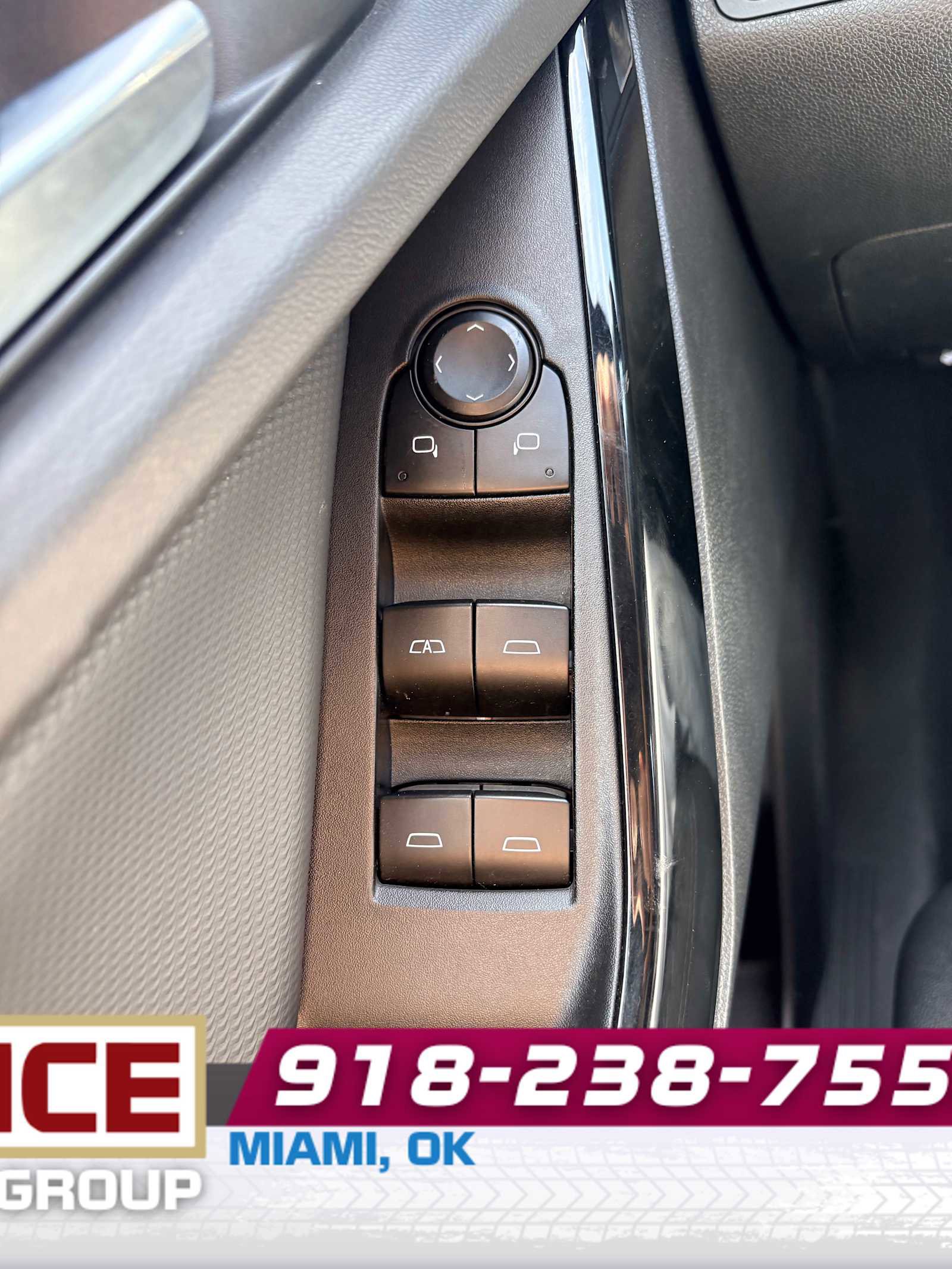 Used 2025 Chevrolet Equinox LT image 30