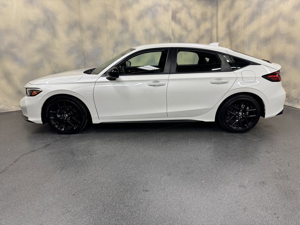 Used 2025 Honda Civic Sport image 3