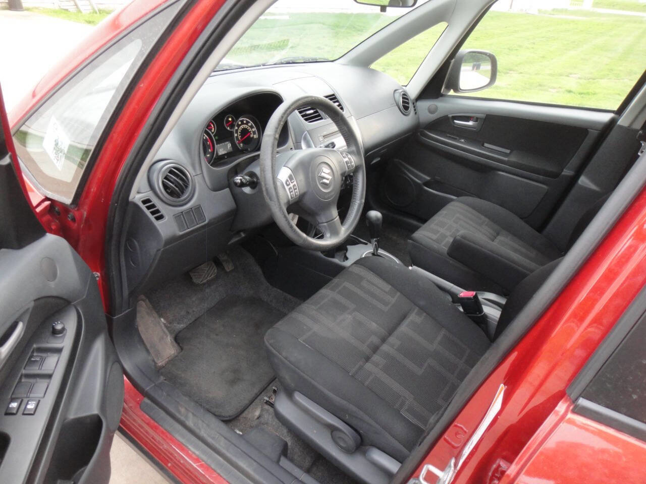 Used 2012 Suzuki SX4 AWD Hatchback image 17