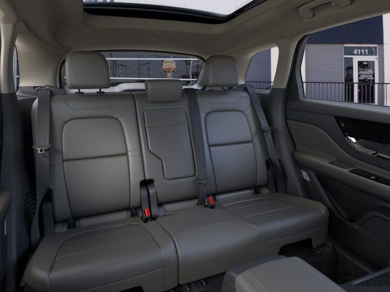 New 2026 Lincoln Corsair Reserve image 11