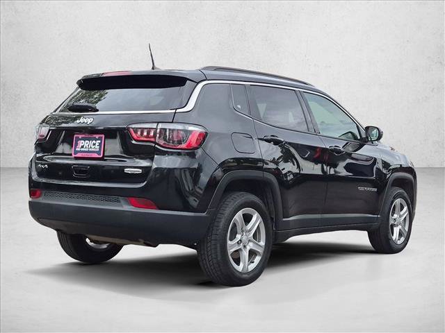 Used 2024 Jeep Compass Latitude AWD/4WD image 5