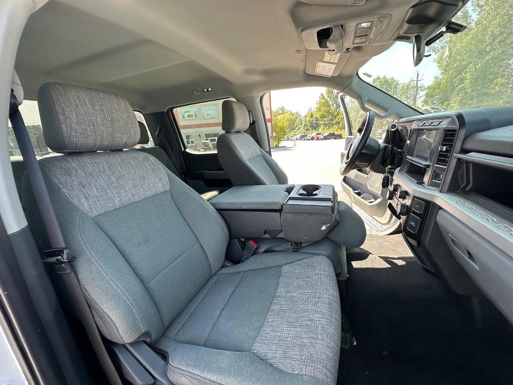 Used 2024 Ford F250 XLT AWD/4WD image 13