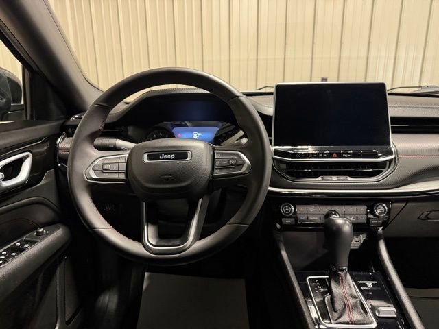 Used 2023 Jeep Compass Trailhawk image 29