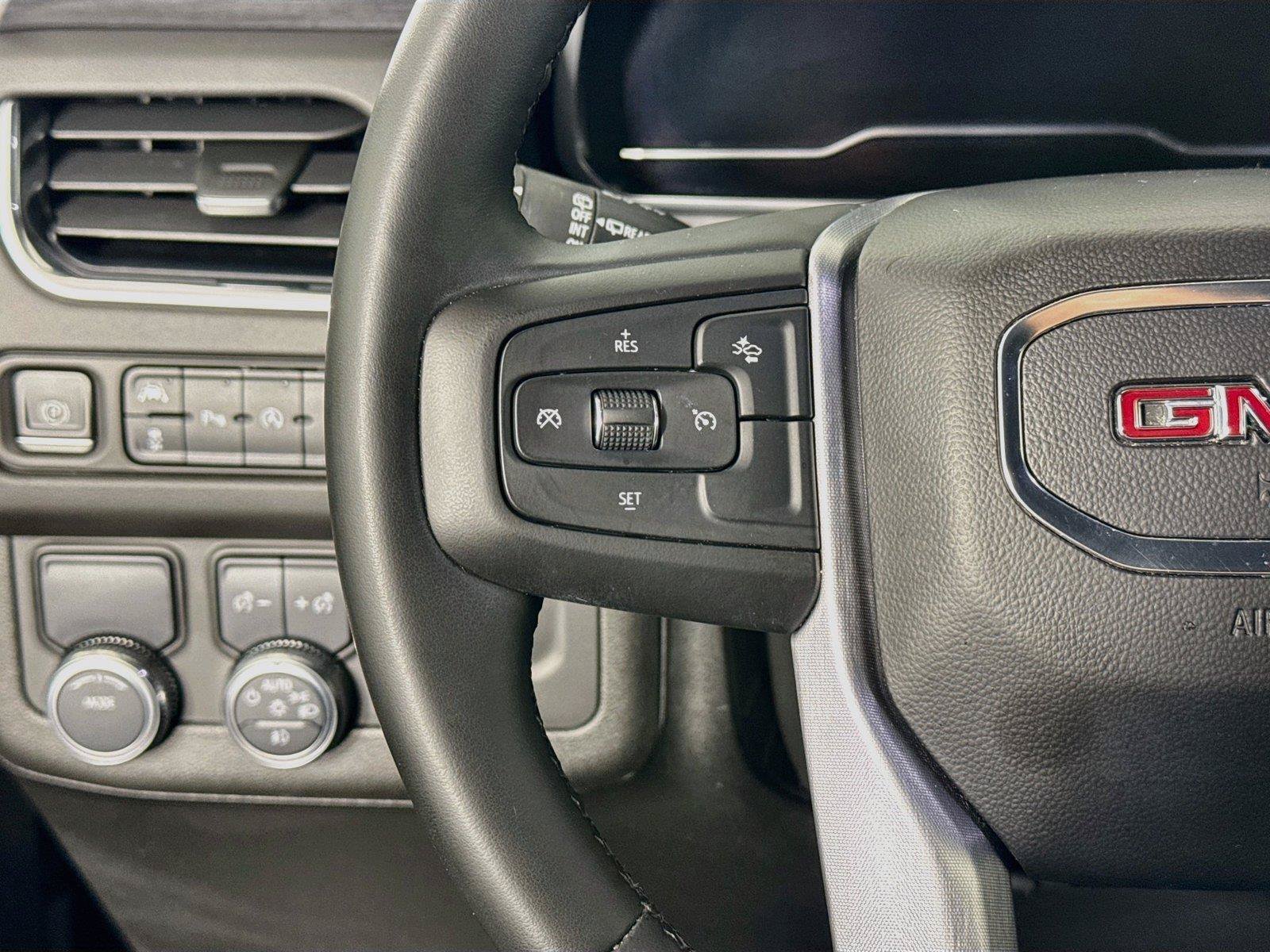Used 2023 GMC Yukon SLT RWD image 18