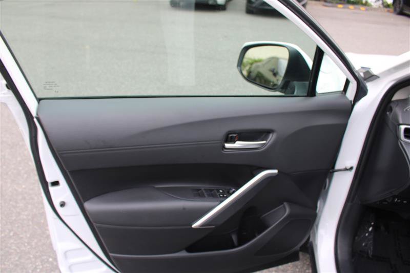 Used 2024 Toyota Corolla Cross XLE w/ Convenience Package FWD image 11
