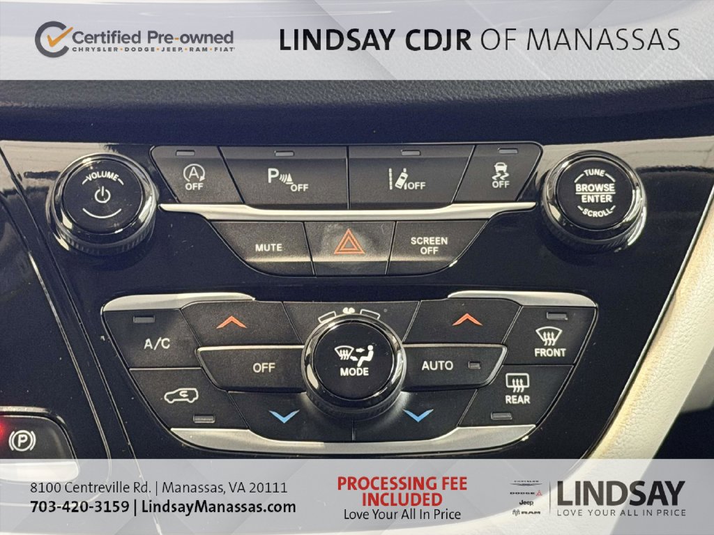 Certified 2024 Chrysler Pacifica Touring-L FWD image 28