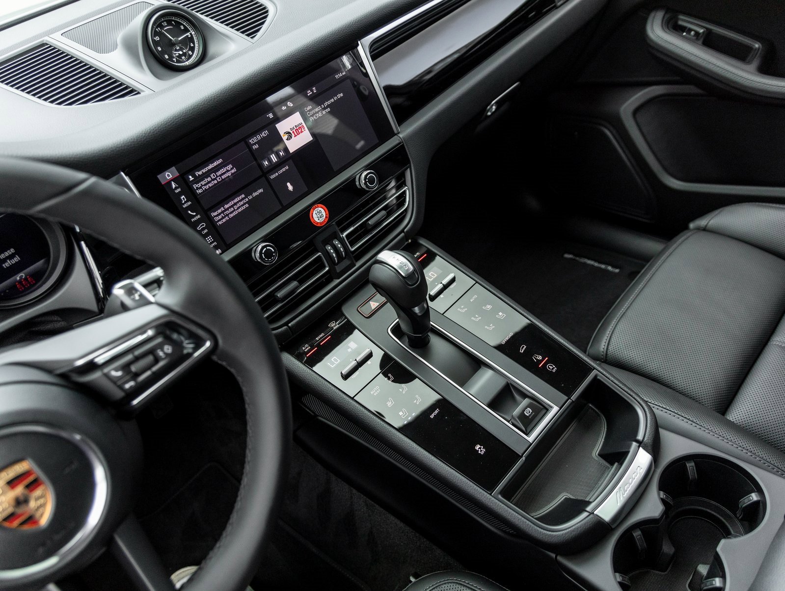 New 2026 Porsche Macan image 31