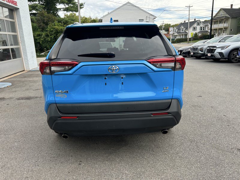 Used 2020 Toyota RAV4 LE w/ All Weather Liner Package AWD/4WD image 6