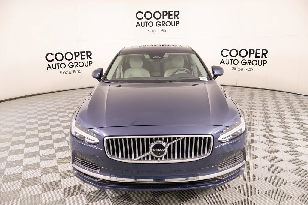 Used 2024 Volvo S90 T8 Ultimate w/ Lounge Package image 9