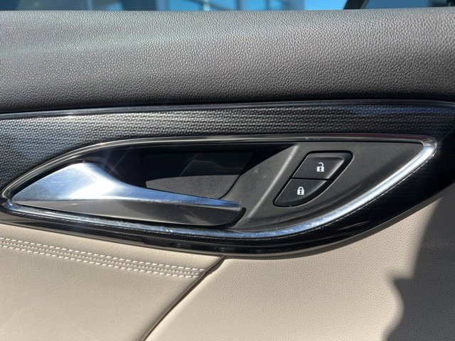 Used 2023 Buick Envision Preferred image 16