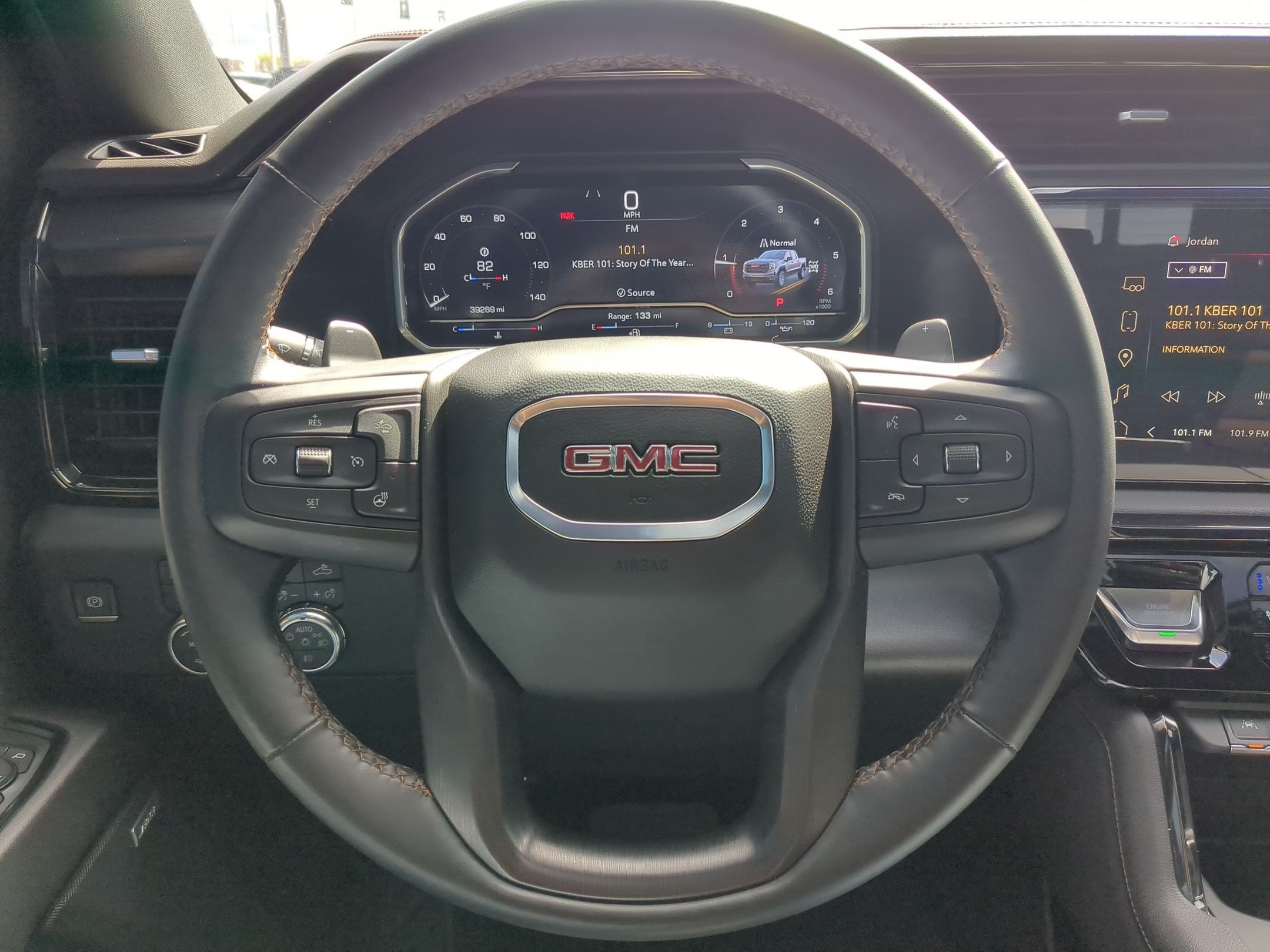 Used 2024 GMC Sierra 1500 AT4 w/ Technology Package AWD/4WD image 16