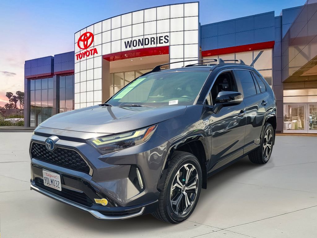 Used 2022 Toyota RAV4 XSE w/ Weather Package image 2