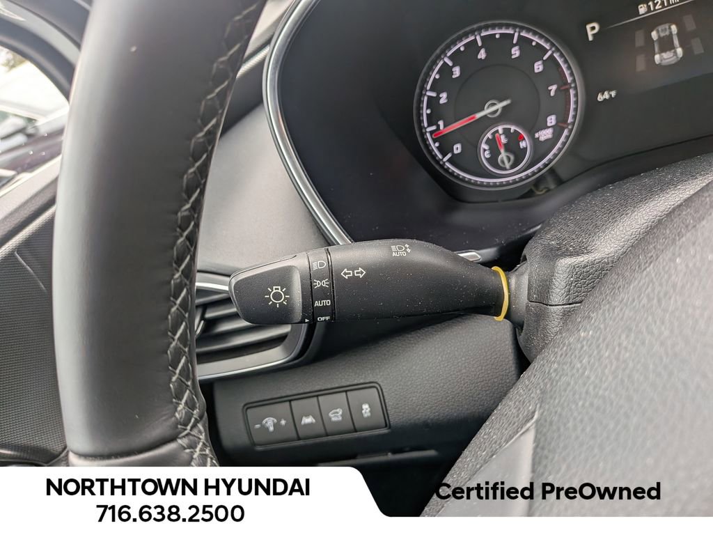 Used 2023 Hyundai Santa Fe SEL w/ Winter Weather Package image 29