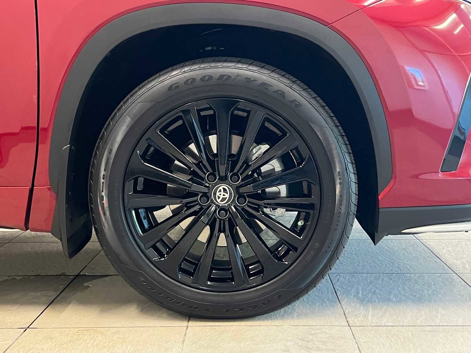 Certified 2024 Toyota Highlander XSE image 7