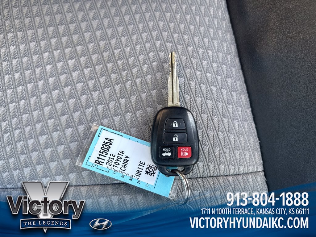 Used 2012 Toyota Camry SE FWD image 28