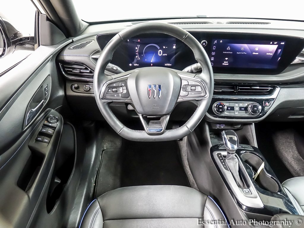Used 2025 Buick Envista Sport Touring image 12
