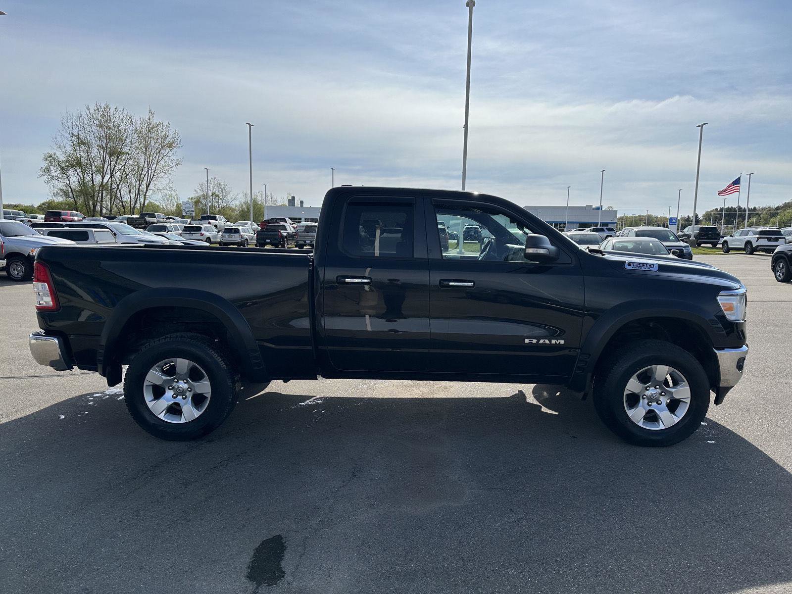 Used 2019 RAM 1500 Big Horn AWD/4WD image 9