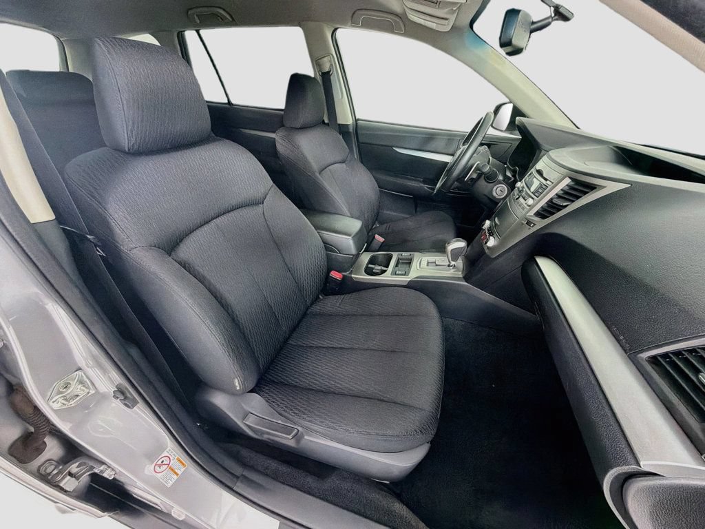 Used 2011 Subaru Outback 2.5i Premium w/ All-Weather Pkg AWD/4WD image 25