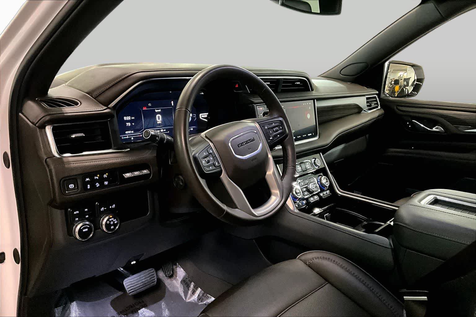 Used 2024 GMC Yukon Denali AWD/4WD image 18