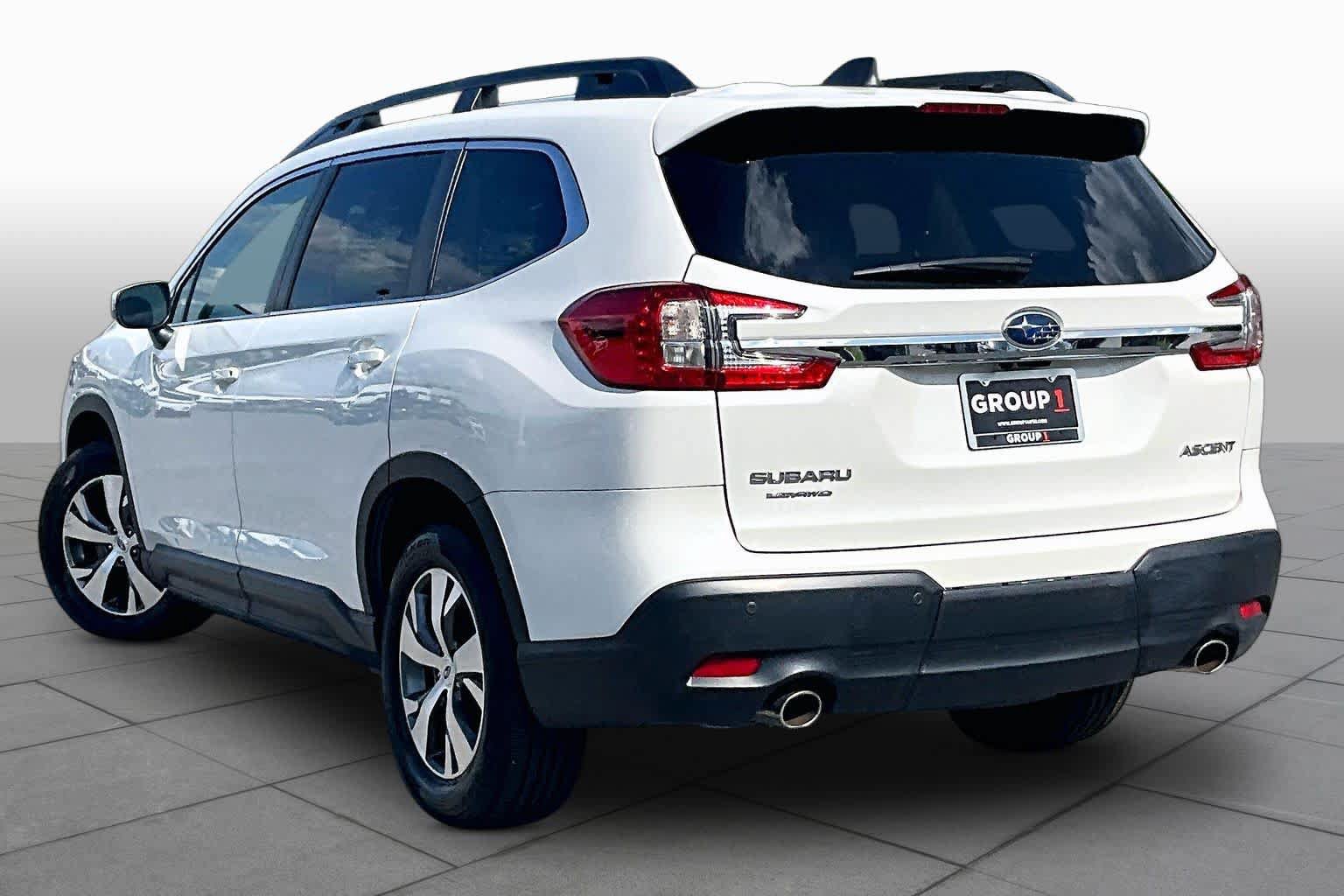 Used 2023 Subaru Ascent Premium w/ Convenience Package AWD/4WD image 12