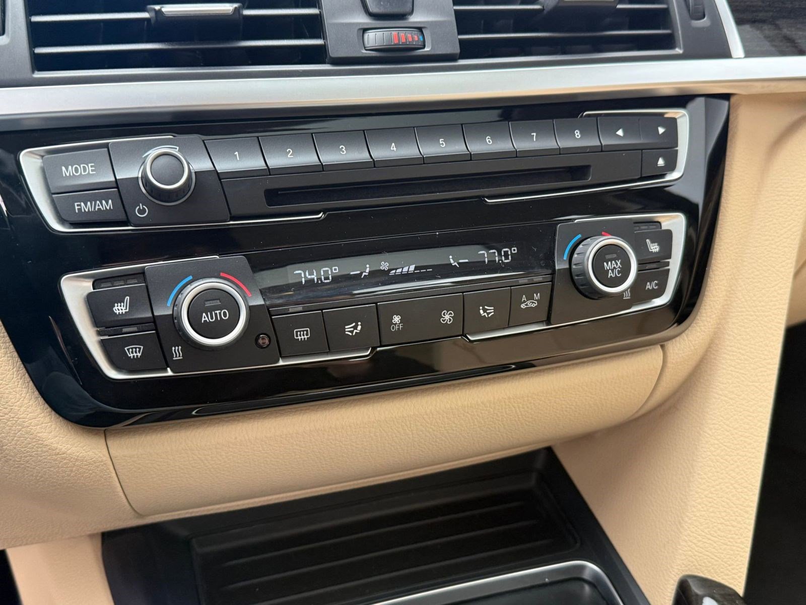 Used 2017 BMW 320i Sedan image 18